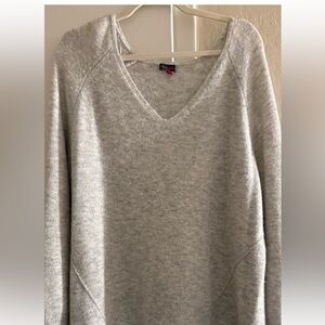 Vince Camuto Light Gray V-Neck Sweater